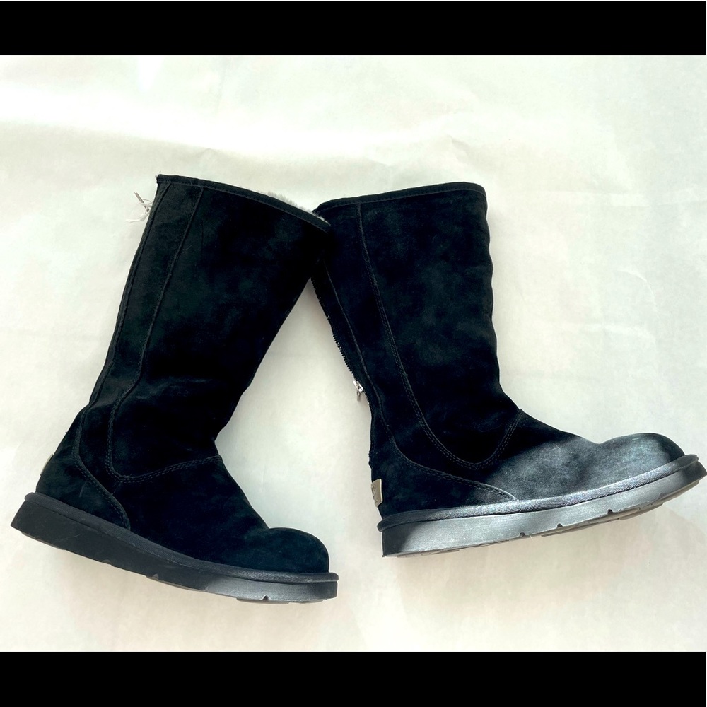 Ugg size USA 5 black shearling boots